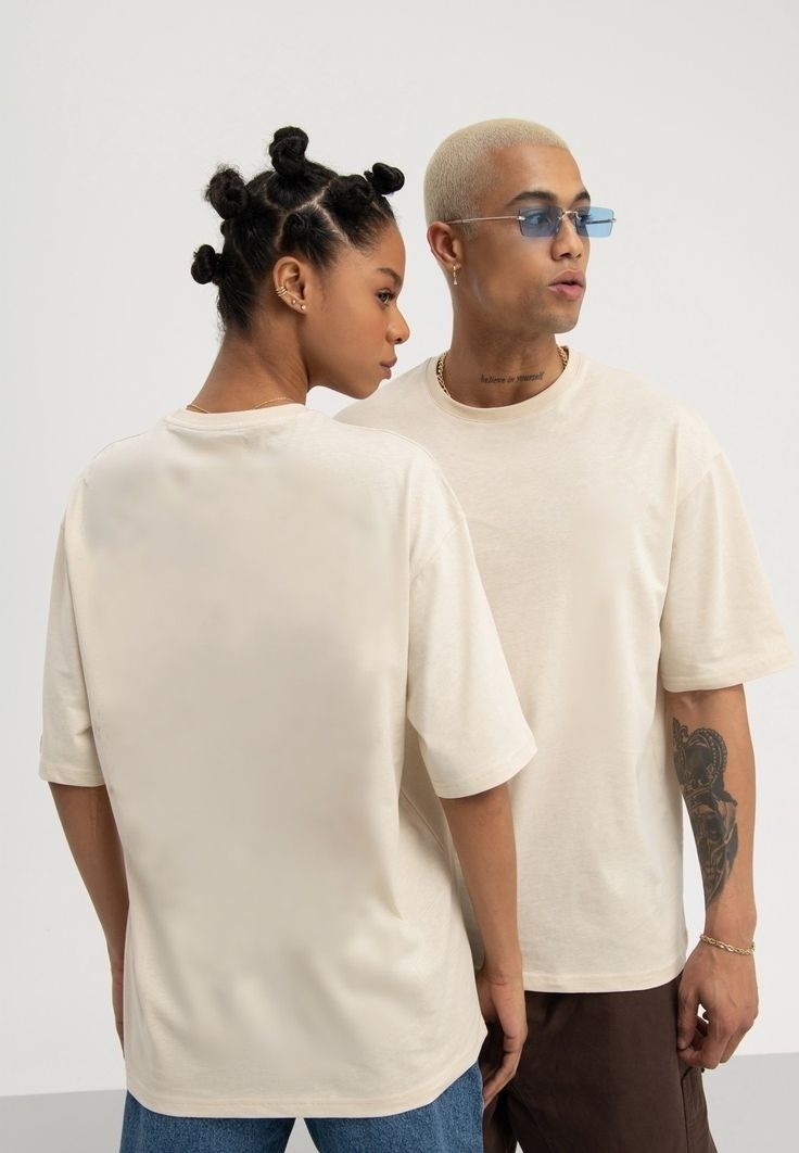 OVERSIZED T SHIRT